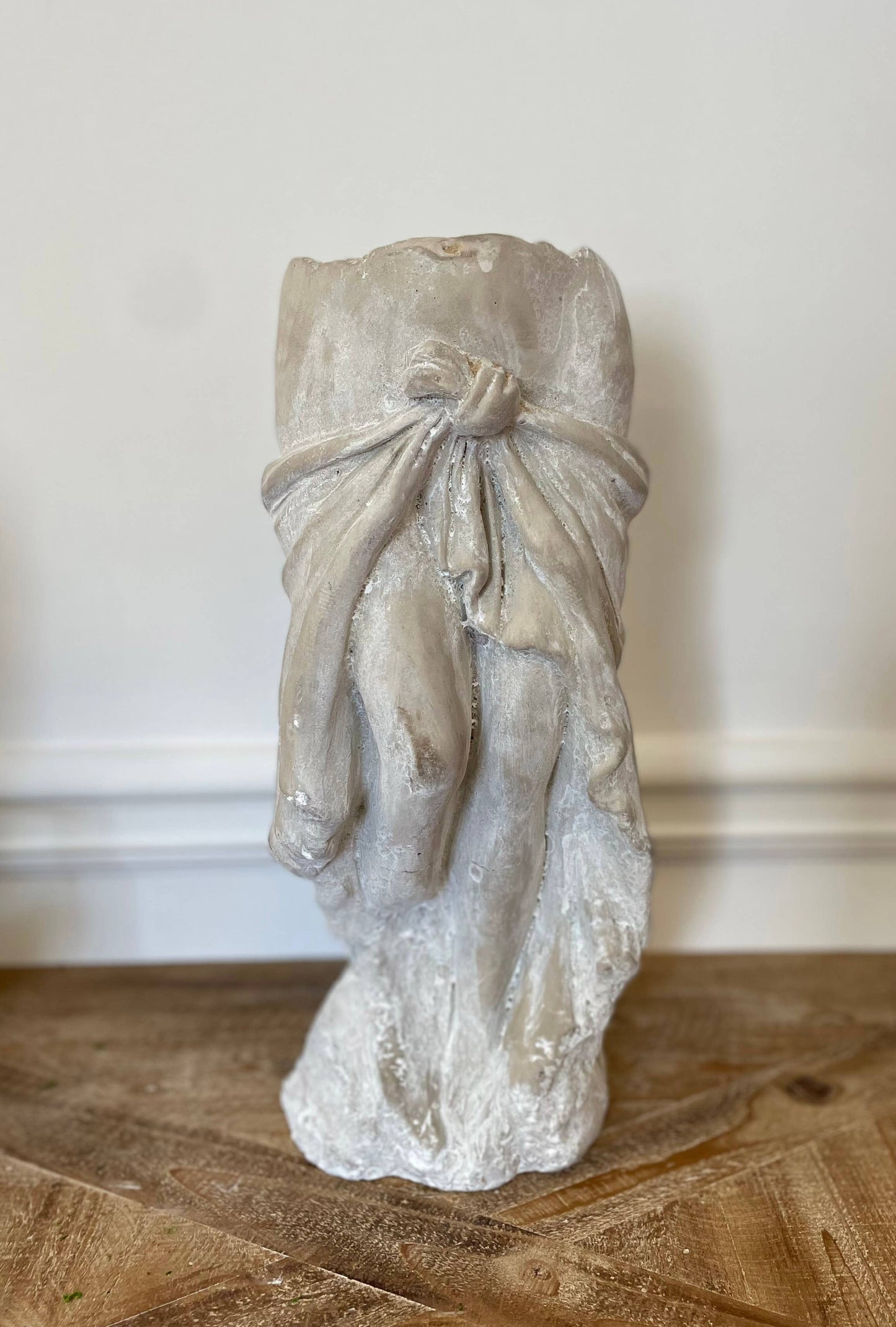 Le Menagerie - Cement Lady Skirt Planter