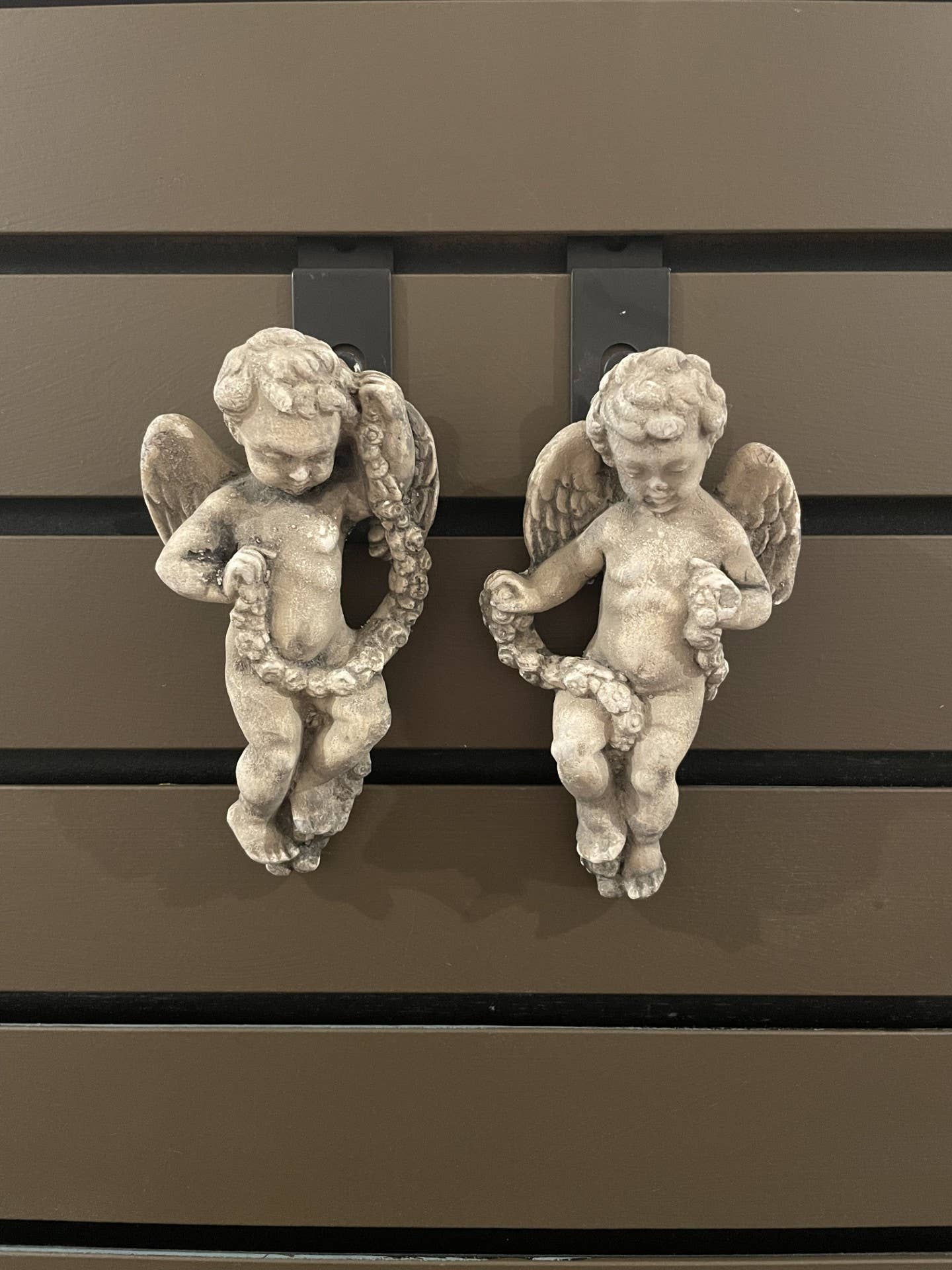 Le Menagerie - Cherub with Garland Wall Plaque - Pair