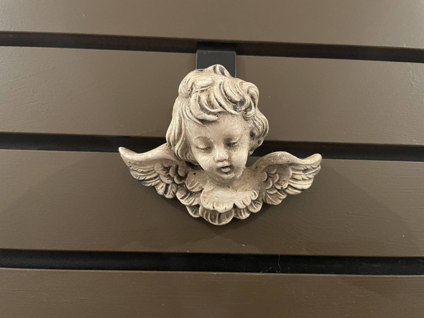Le Menagerie - Italian Cherub Wall Plaque