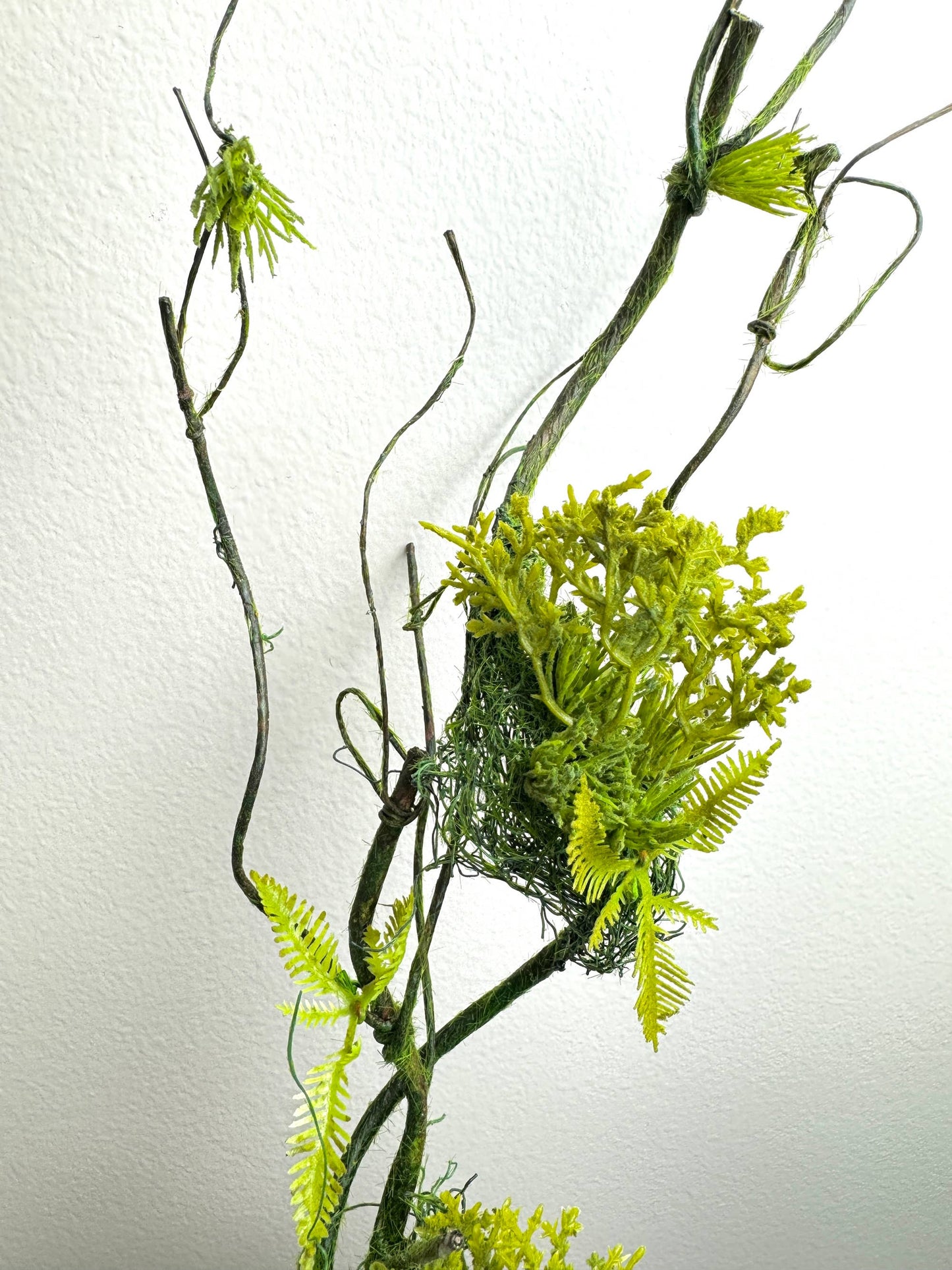 Angel Isabella - 32"Moss Vine Tree branches