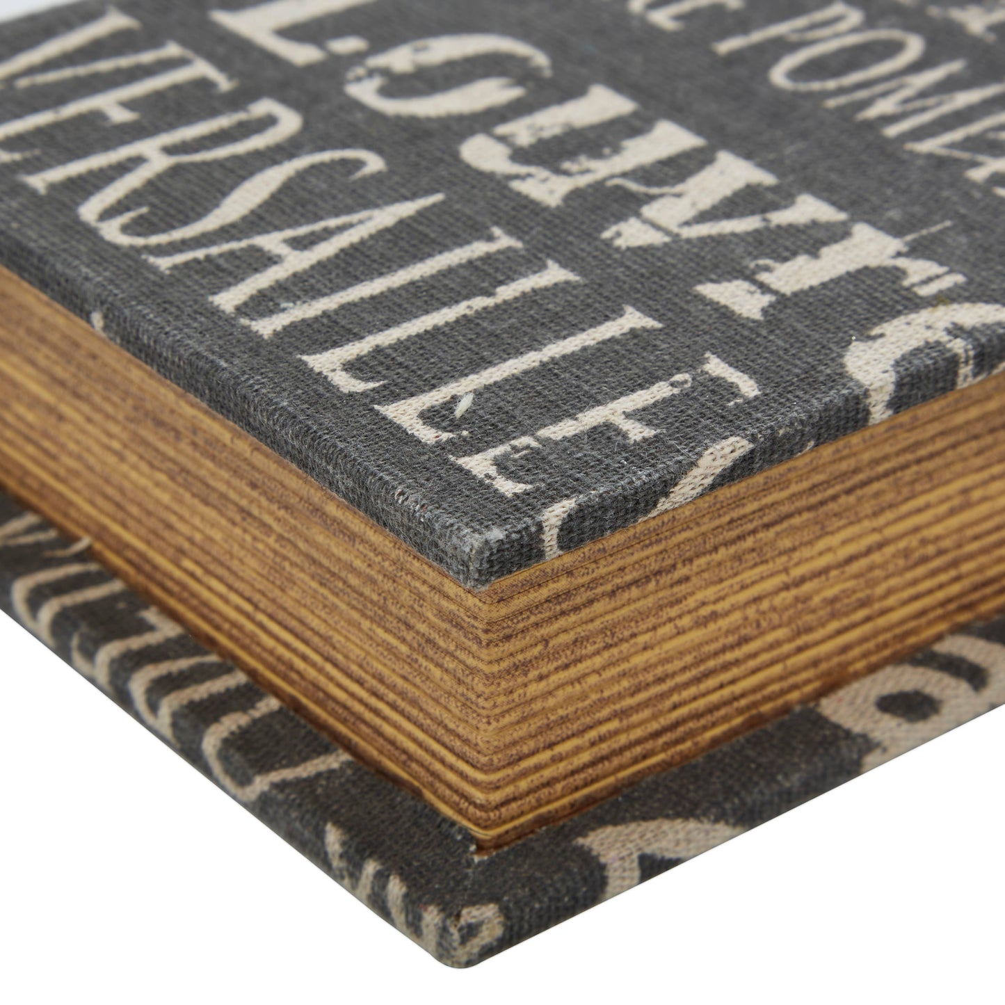 Le Menagerie - Traditional Black Wooden Box Set