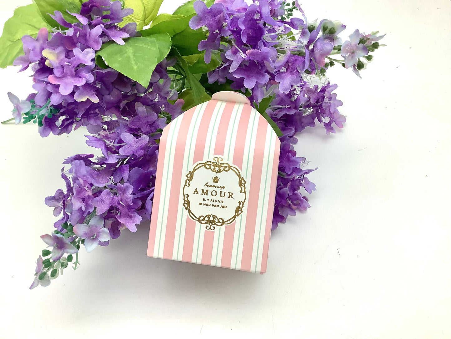 Le Menagerie  - Amour French Patisserie themed Black Tea and Rose petals 